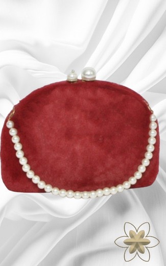 Bolso rígido peludo modelo Perlas rojo