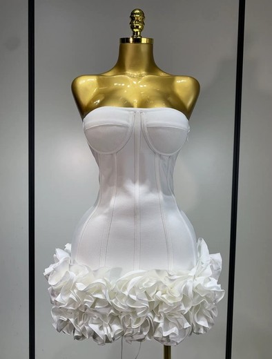 Vestido modelo Virginas white