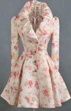 Romance model trench coat