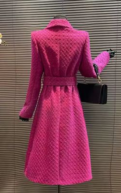 Abrigo largo modelo Fucsia