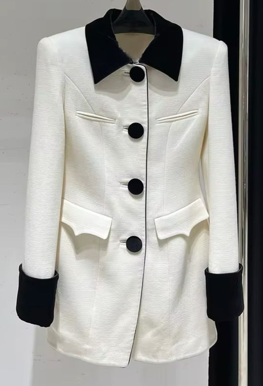 Manteau modèle Jillian