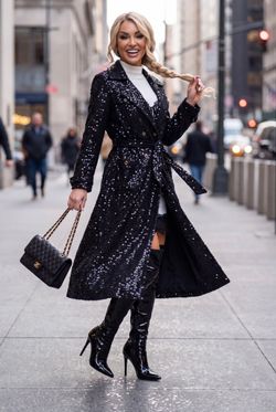 Abrigo modelo Marquesa negro