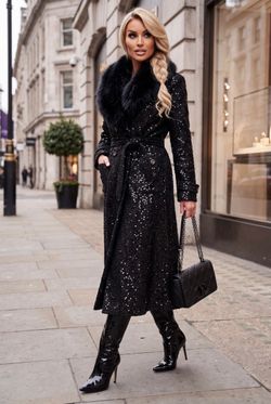 Abrigo modelo Marquesa negro
