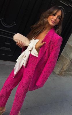 Americana de encaje modelo Encaje Fucsia