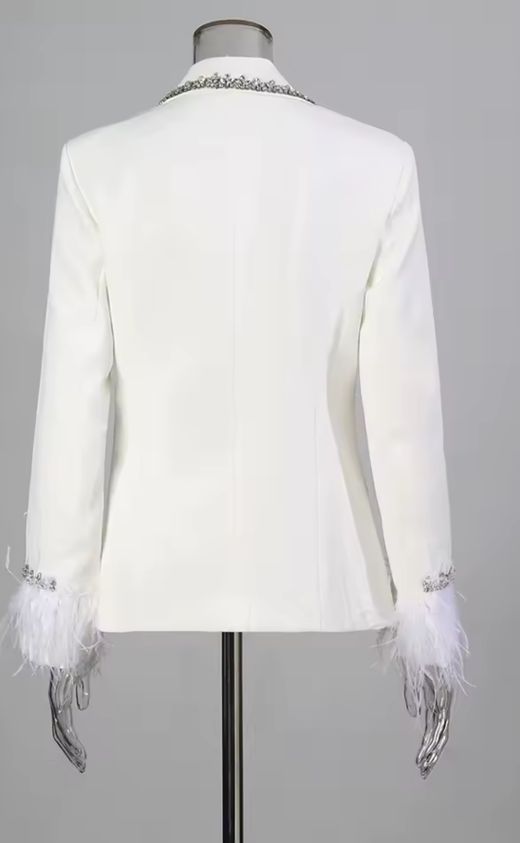 Americana modelo Brenda blanco