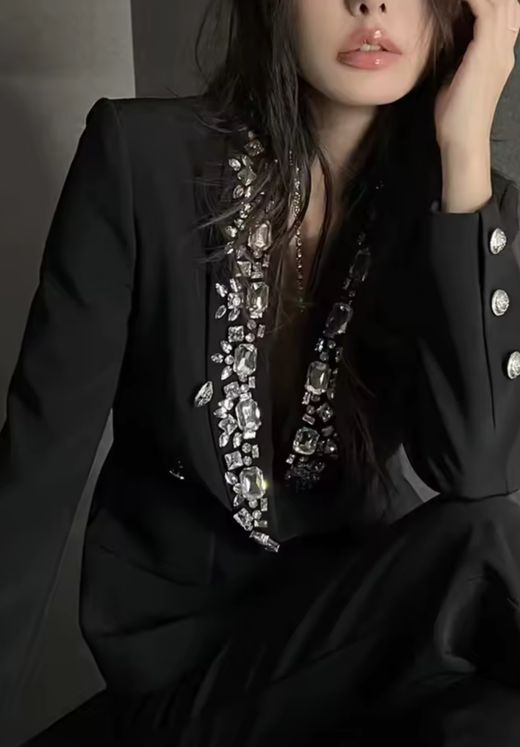 Americana modelo Carmina