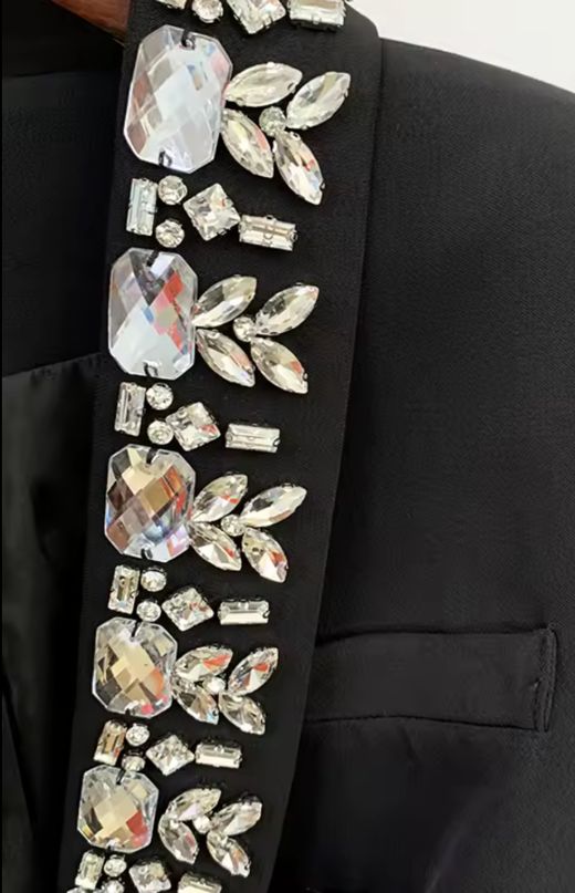 Americana modelo Carmina