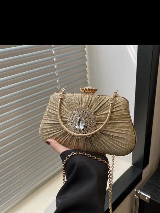 Bolso de fiesta modelo Lady Di dorado