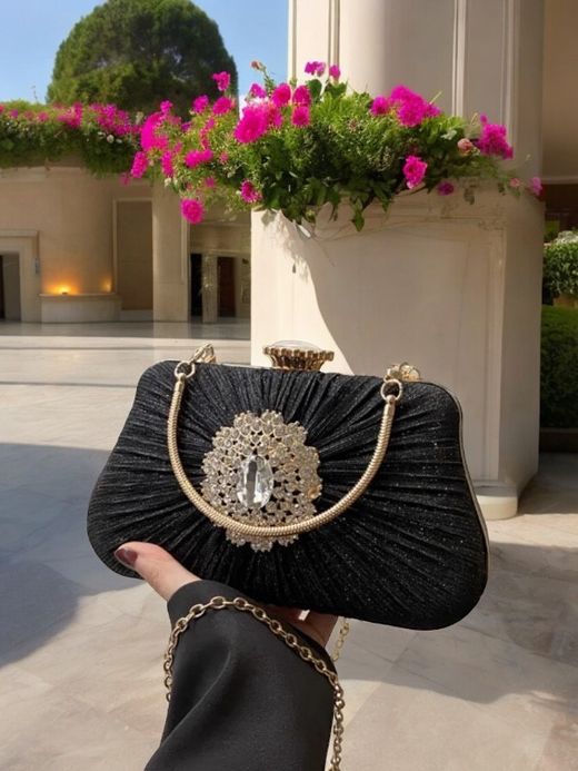 Black Lady Di model party bag
