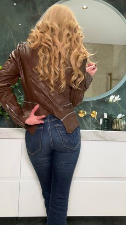 Carisma model jacket, brown