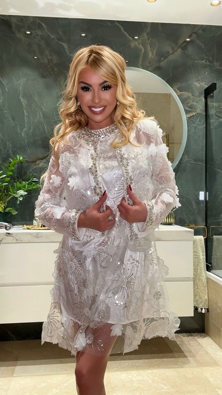 Isadora Blanca model jacket