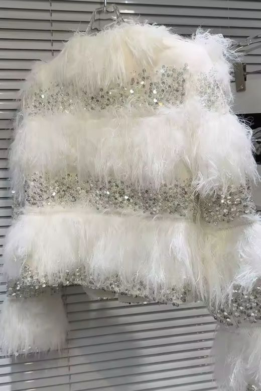 Lizbeth model jacket