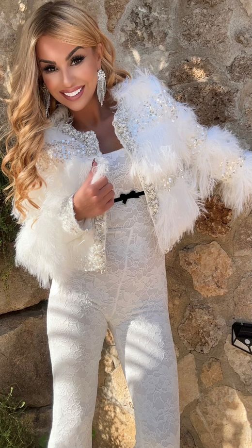 Lizbeth model jacket