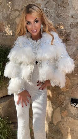 Lizbeth model jacket