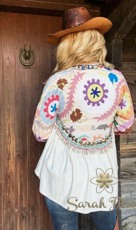 Chaqueta modelo Suzani