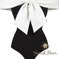 Conjunto body con falda modelo Lazo
