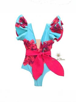 Conjunto de body y falda modelo Abigail