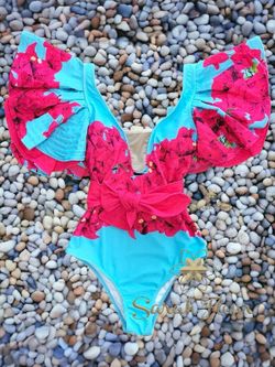 Conjunto de body y falda modelo Abigail