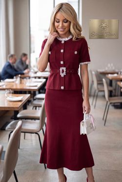 Conjunto de punto modelo Liz