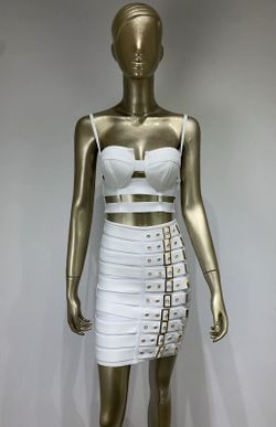 Pink Diamond model dress