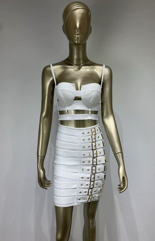 Pink Diamond model dress