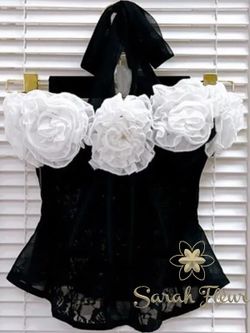 Hellen model bustier