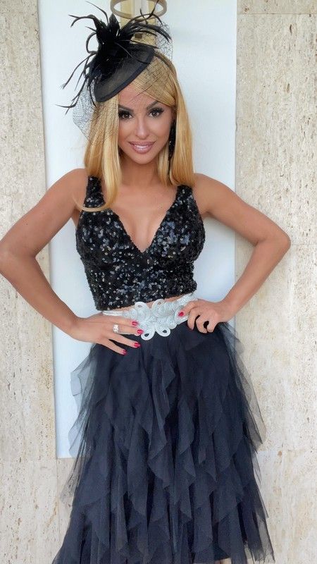 Falda larga modelo Tul negro