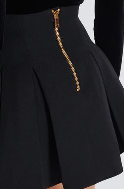 Falda modelo Anastasia
