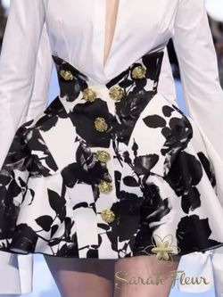 Falda modelo Glória