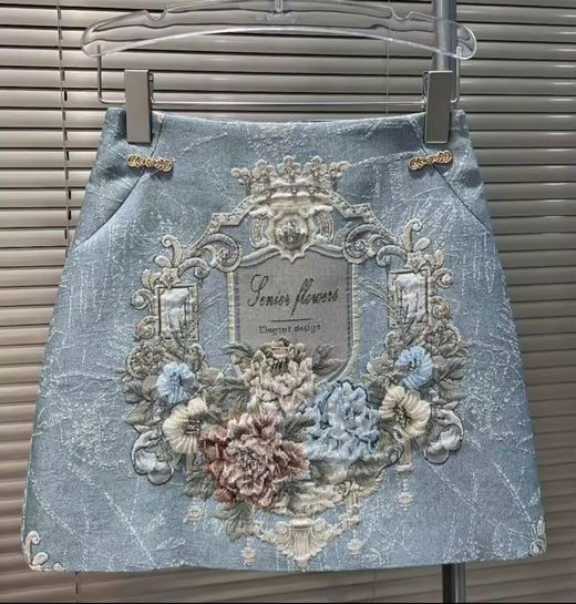 Senior Flowers skirt model