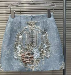 Senior Flowers skirt model