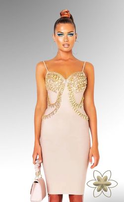 Vestido bandage queen rosa palo