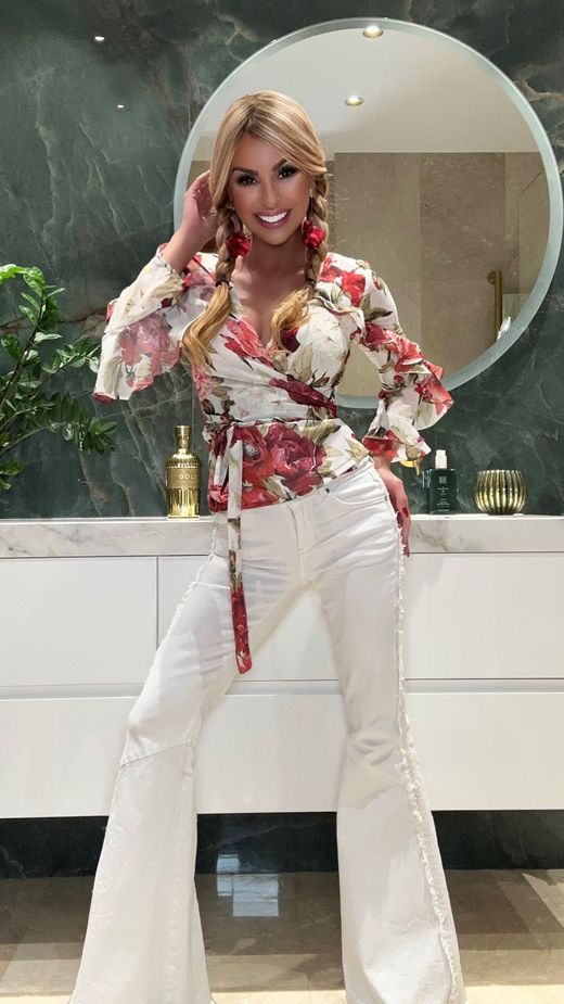 Blusa modelo Estela