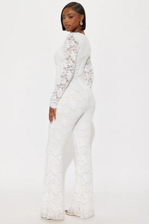 Mono modelo Briguitte