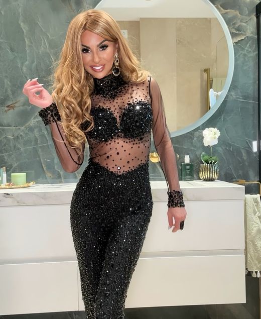 Mono modelo Cabaret