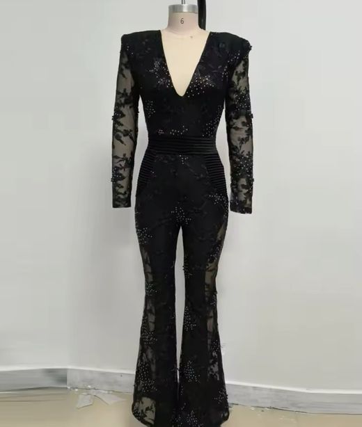 Combinaison modèle élégante