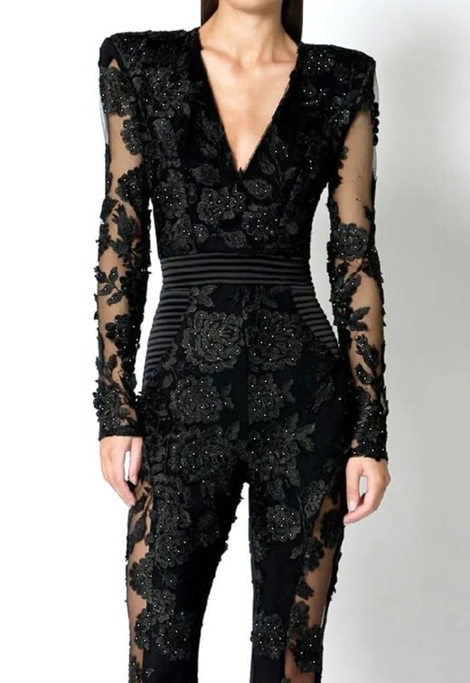 Combinaison modèle élégante