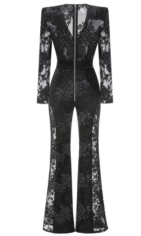 Combinaison modèle élégante