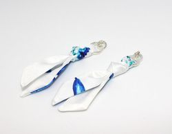 Seahorse model earrings and bracelet set