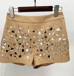 Pantalón corto modelo Espejos