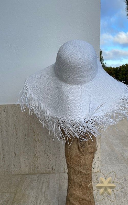 White hat Hawaii model