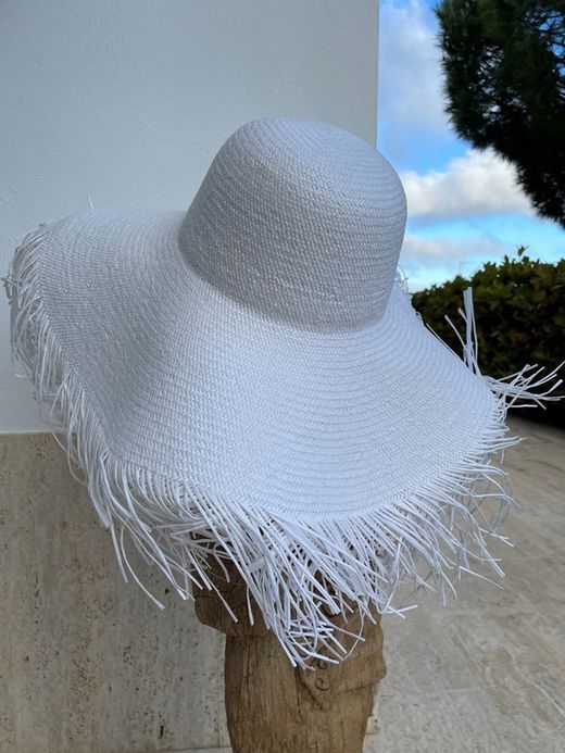 White hat Hawaii model
