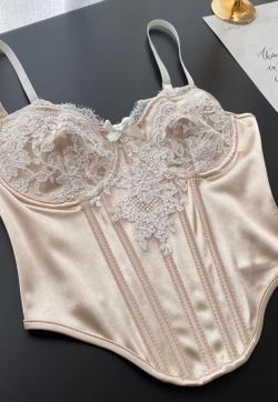 Corset modèle Prisma