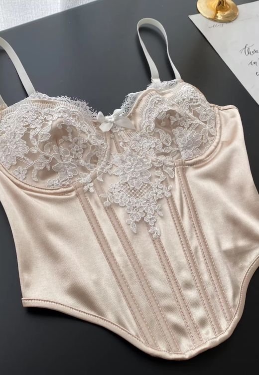 Corset modèle Prisma