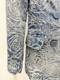 Sapphire lace print suit