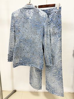Sapphire lace print suit