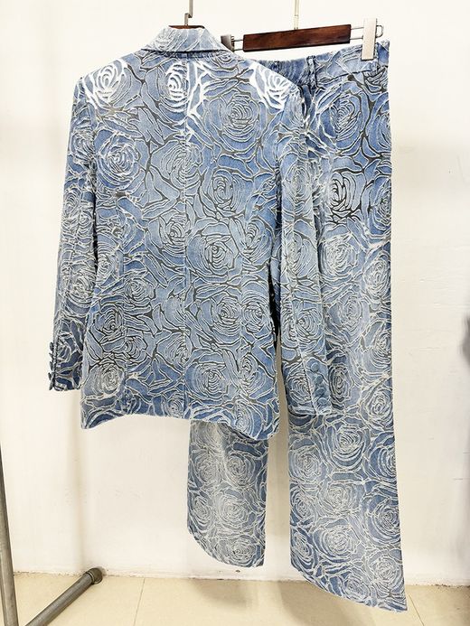 Sapphire lace print suit