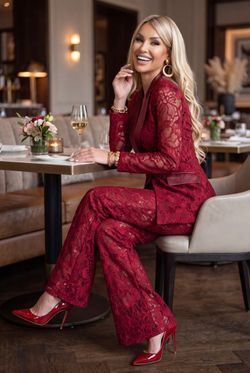 Traje modelo Celine