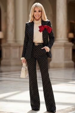 Traje modelo Lunares