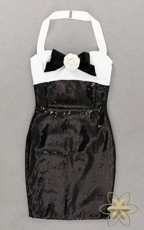Gisela model sequin bandage dress